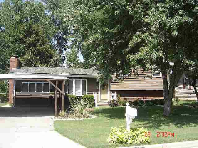 1st image of 220 Belair St