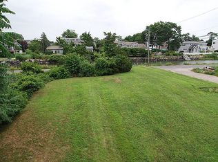 2 Marsh Ct, Westport, CT 06880