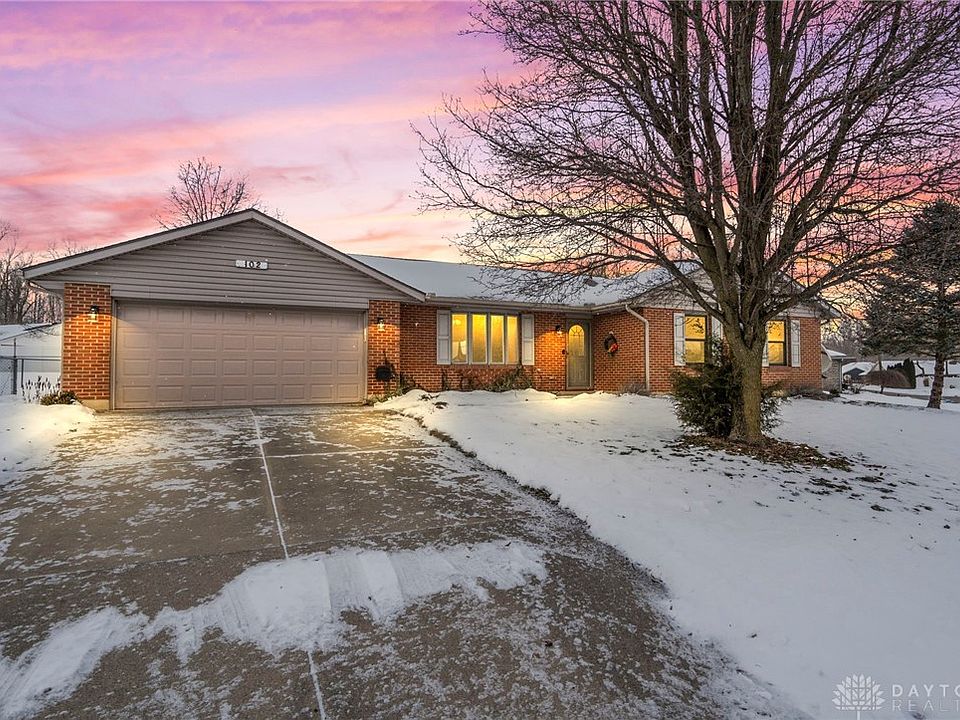 1st image of 102 Nikki Ln