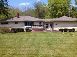 1733 Berna Rd, Akron, OH 44312