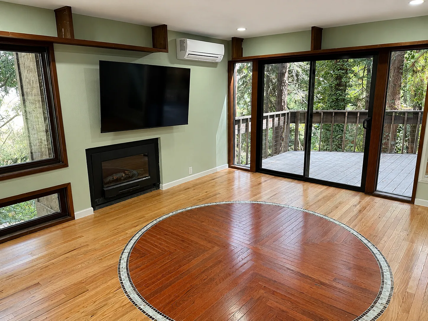 3 bed, 1971 sqft, $5,500 — Photo 3
