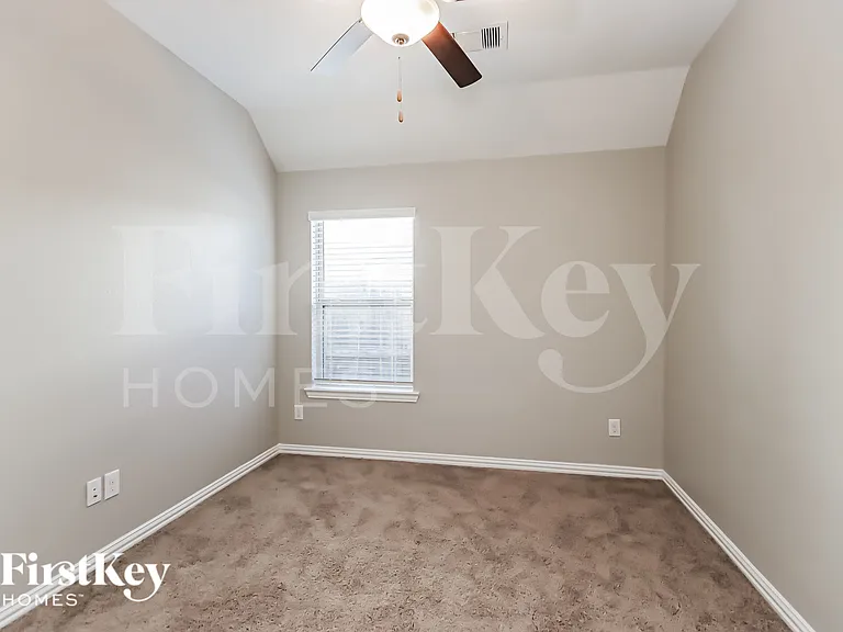 2342 Sugar Crest Dr — Photo 14