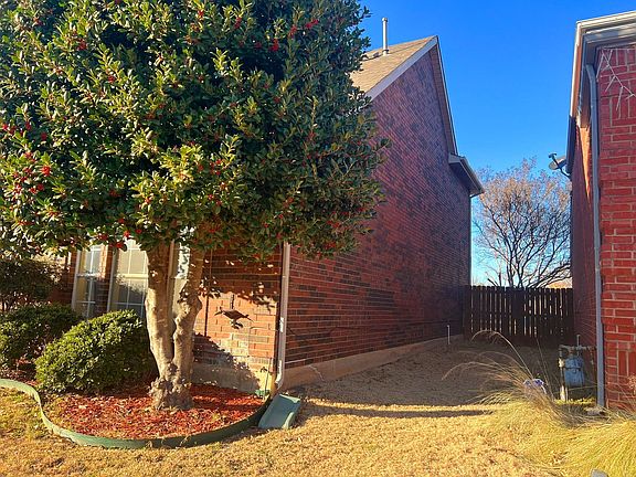 3rd image of 1793 Circle Creek Dr