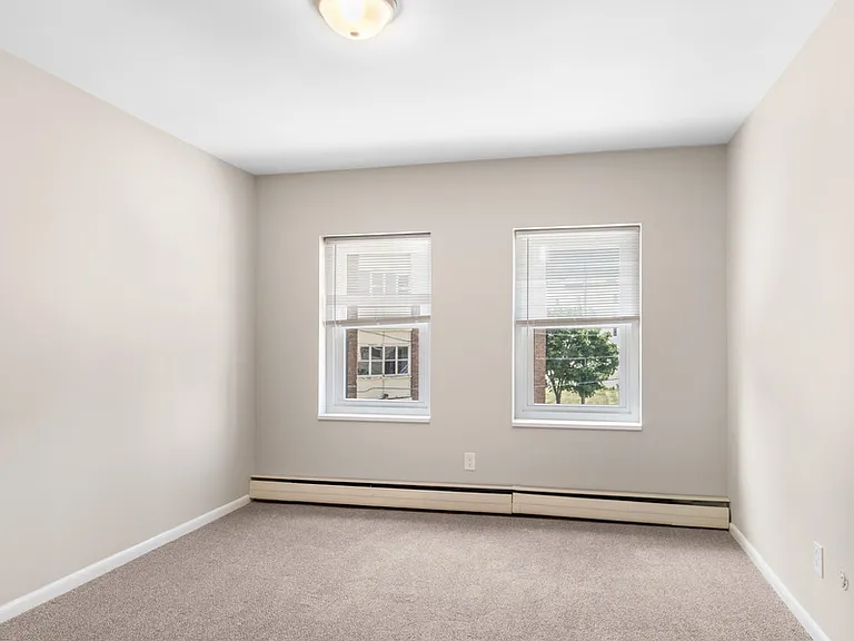 2311 E North Ave #1 — Photo 16