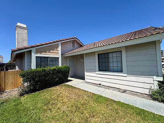 3rd image of 29694 Saint Andrews Ct