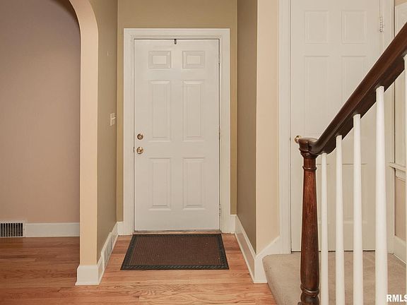 5th image of 2319 Leclaire St