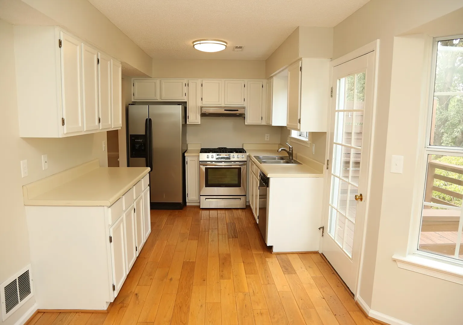 3 Bedroom Townhouse in Minor Hill — Photo 1