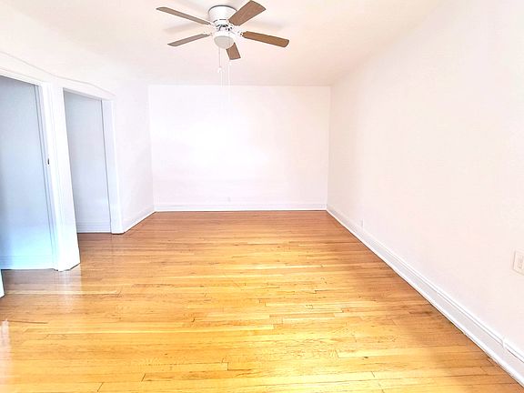 2nd image of 7026 N Sheridan Rd APT 3