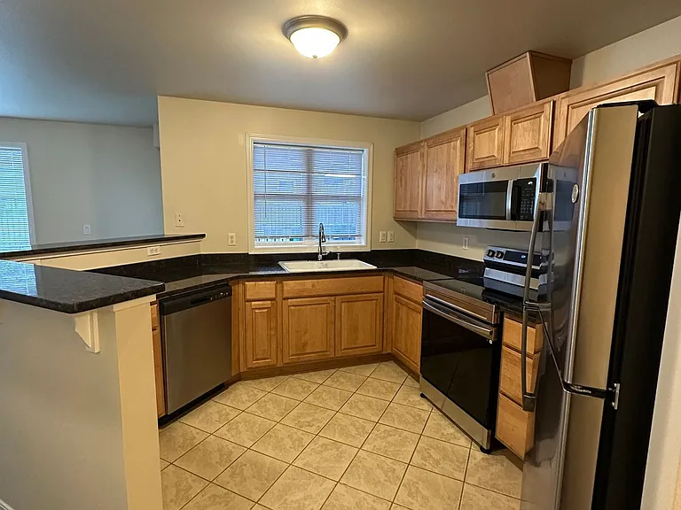 The Fulton Apartments — Photo 7