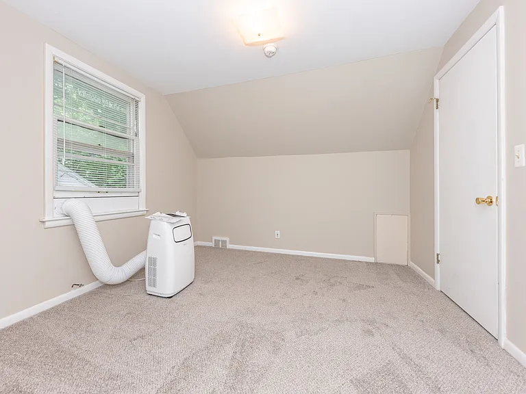 605 Snyder Ave #2 — Photo 6