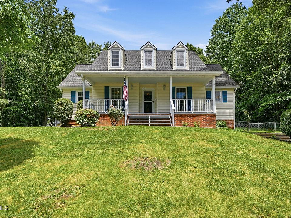 1st image of 3405 Martindale Dr