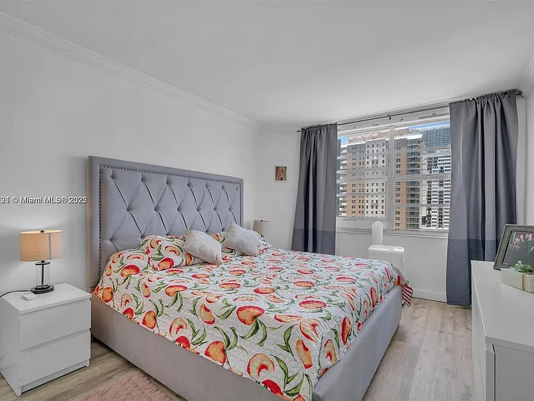 1950 S Ocean Dr #6K — Photo 15