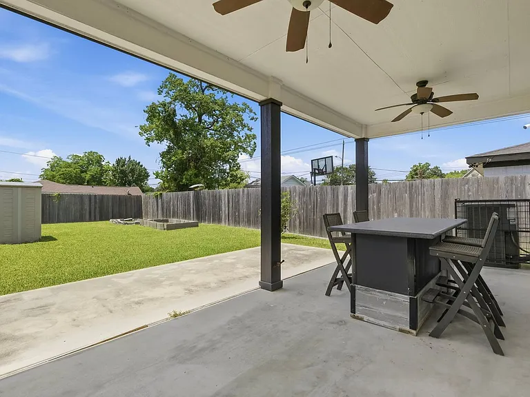8419 Observatory St — Photo 23
