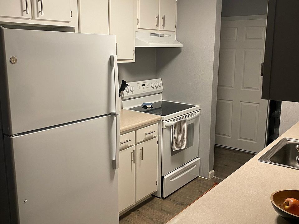 2325 S Linden Ct Denver, CO, 80222 Apartments for Rent Zillow