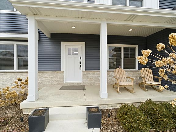 3rd image of 11200 Oak Ridge Ct