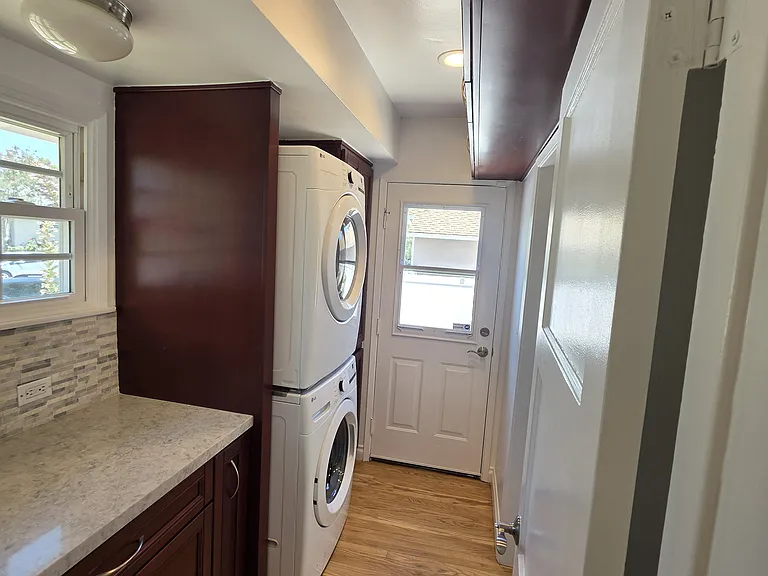 20758 Stephanie Dr — Photo 30