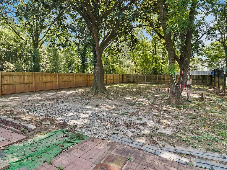 1135 Hillcrest Dr SE — Photo 29