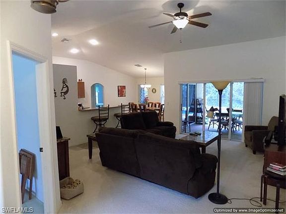 5th image of 531 Harry Thayer Ave S