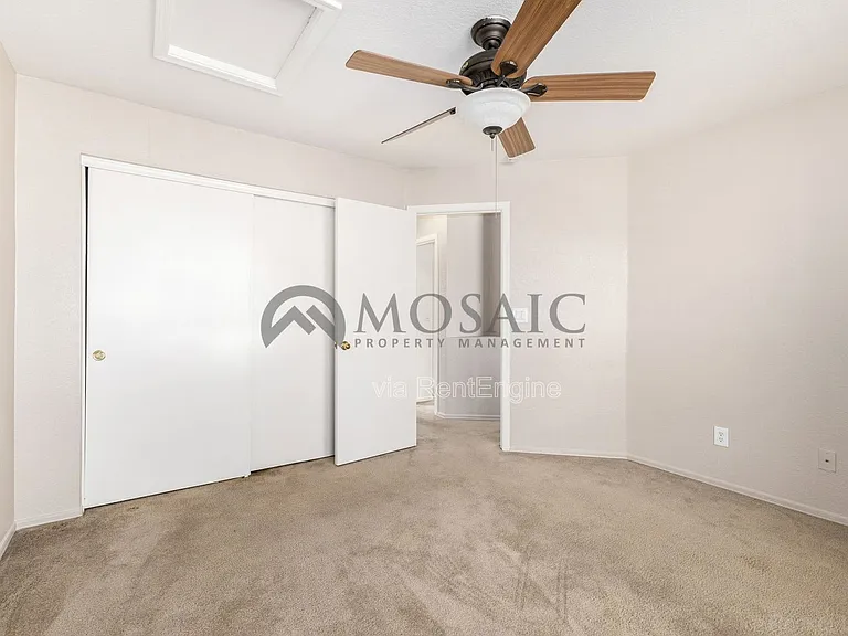 280 S Elizabeth Way #27 — Photo 19