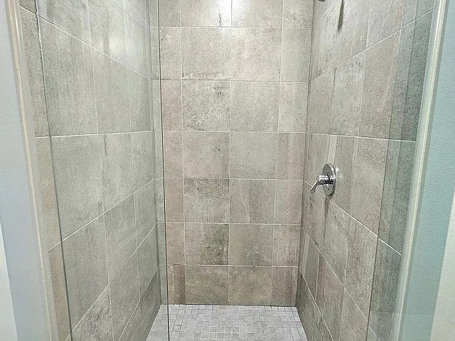 2 bed, 830 sqft, $1,050 — Photo 4