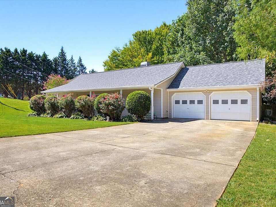 1st image of 63 Fairview Gln