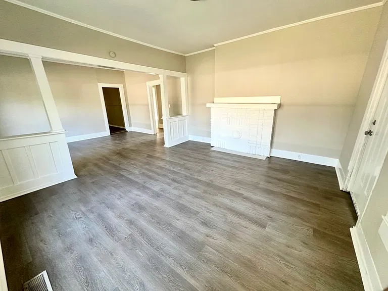 4801 Avenue S — Photo 6
