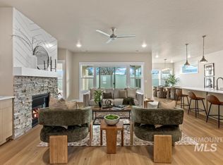 1807 E Grayson St, Meridian, ID 83642