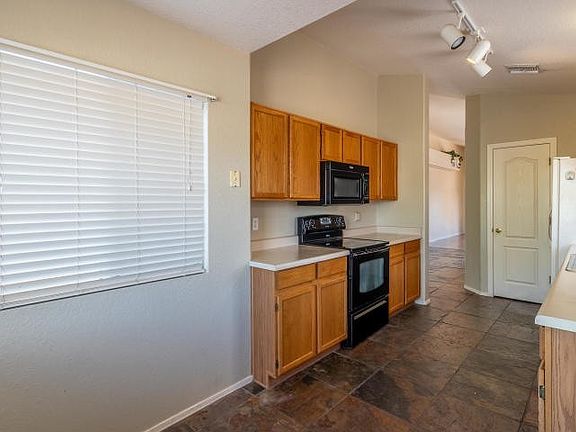 5th image of 3637 W Sundial Pl