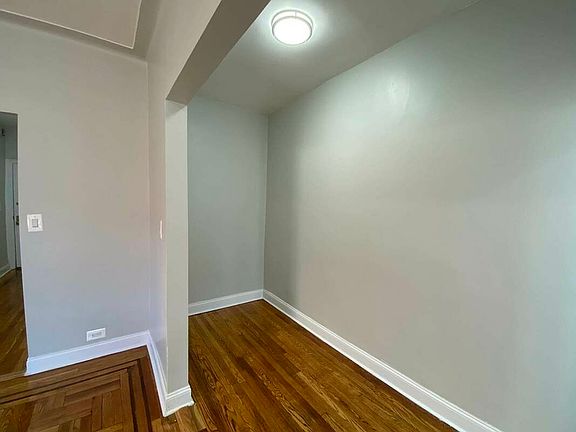 4th image of 80-15 Grenfell St #F10