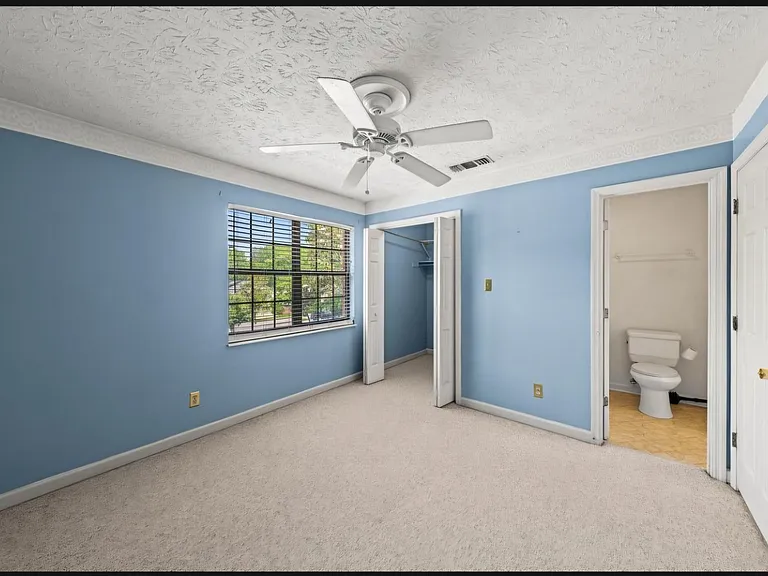 10510 Shirland Ct #10510 — Photo 12