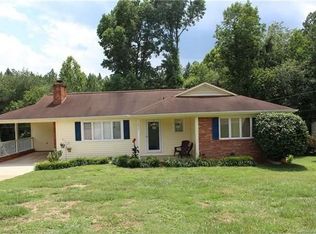 1433 Whispering Hill Trl, Lincolnton, NC 28092