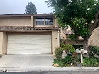 1st image of 863 Miller Ct