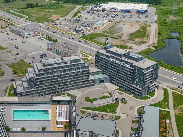 3200 Dakota Cmn #B615, Burlington, ON L7M 2A7