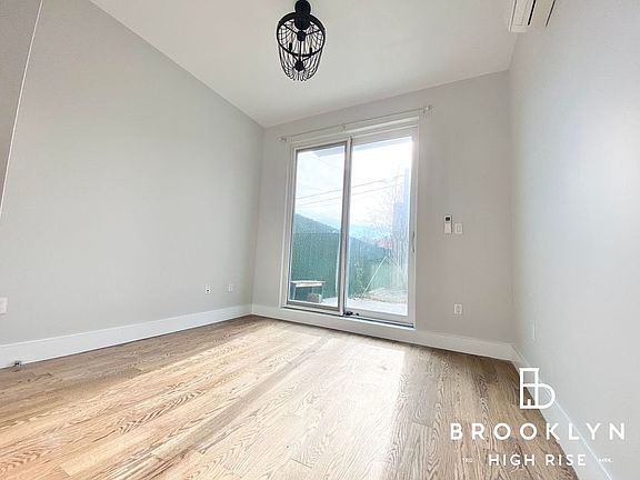 3rd image of 2734 Snyder Ave #1R