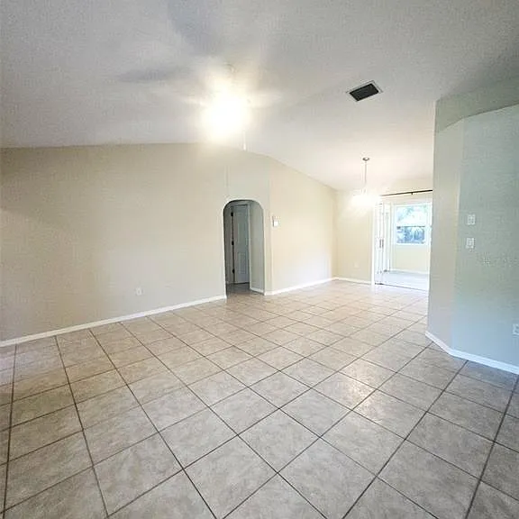 23123 Glen Ave — Photo 8