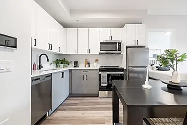 1120 Saint John's Place, #707