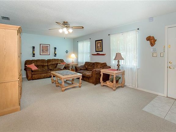 3rd image of 2337 Audley St