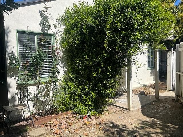 1st image of 333 E Providencia Ave #1/2