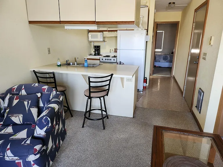 6250 N Harris Harbor Dr — Photo 21