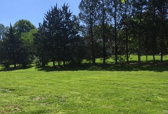 3rd image of 307 Laduemont Dr