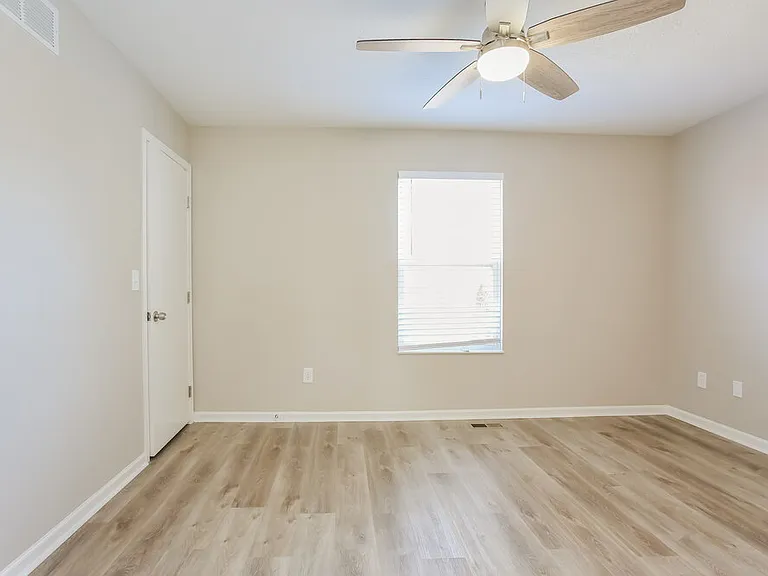 4990 Brice Creek Dr — Photo 11
