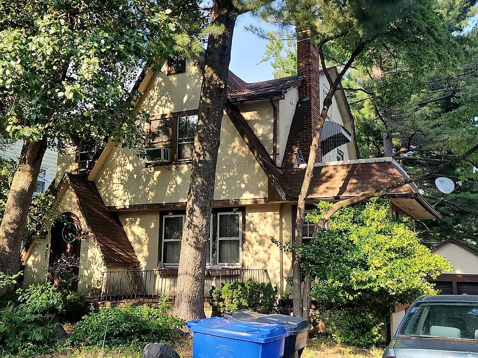 2nd image of 437 Mountain View Rd