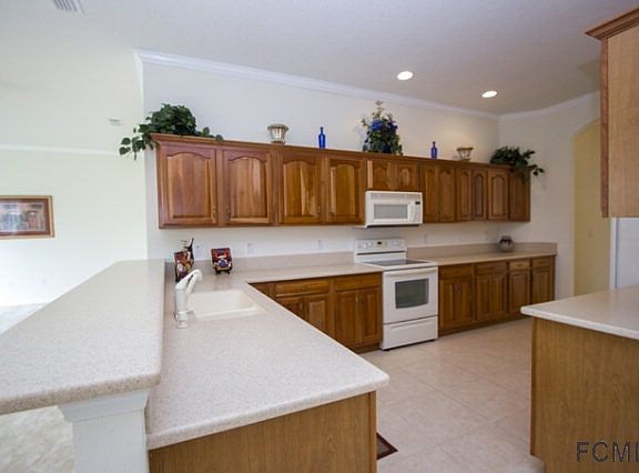 4th image of 53 N Waterview Dr