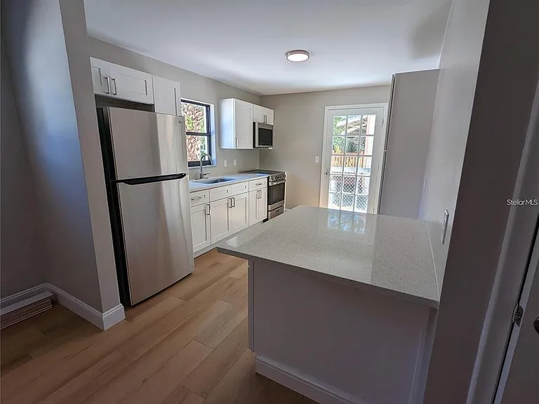 1922 Springtime Ave — Photo 9