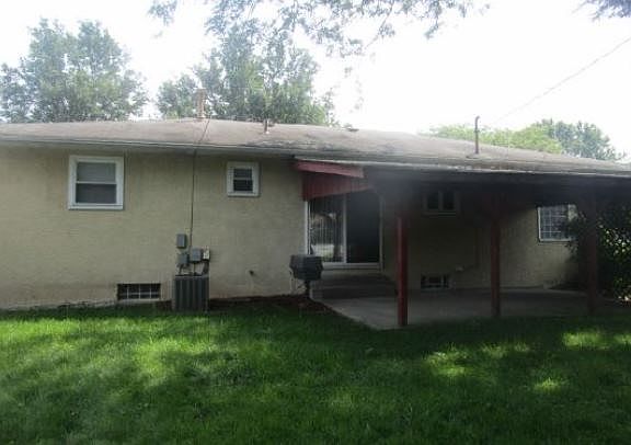 2nd image of 5547 Aqua St