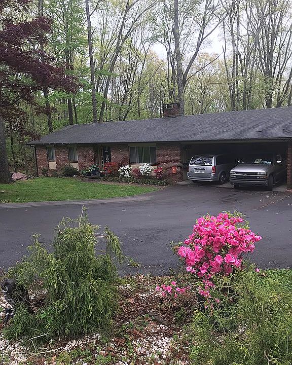 2nd image of 103 Moss Rd