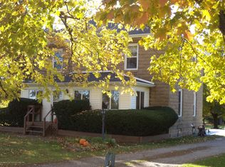 1612 S Krepps Rd, Saint Johns, MI 48879