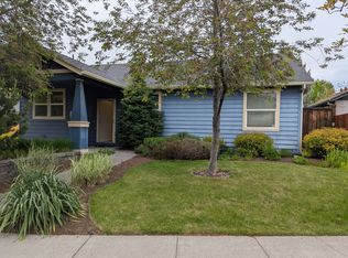 3000 NE Yellow Ribbon Dr, Bend, OR 97701