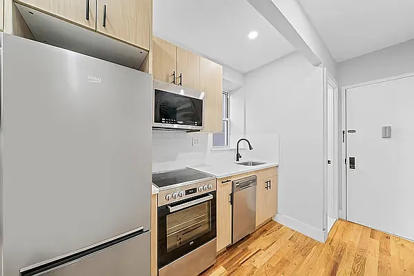 Rented by Vector New York, LLC | media 14