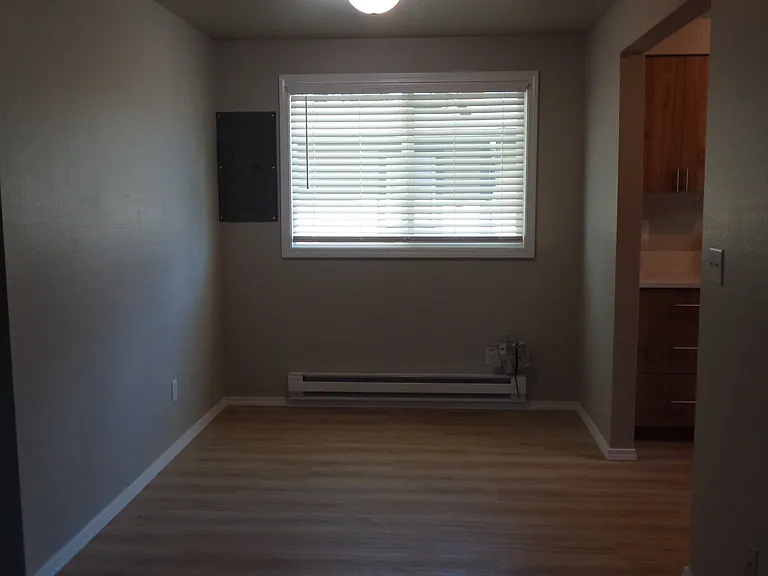 6321 Broadway Ave #4 — Photo 7